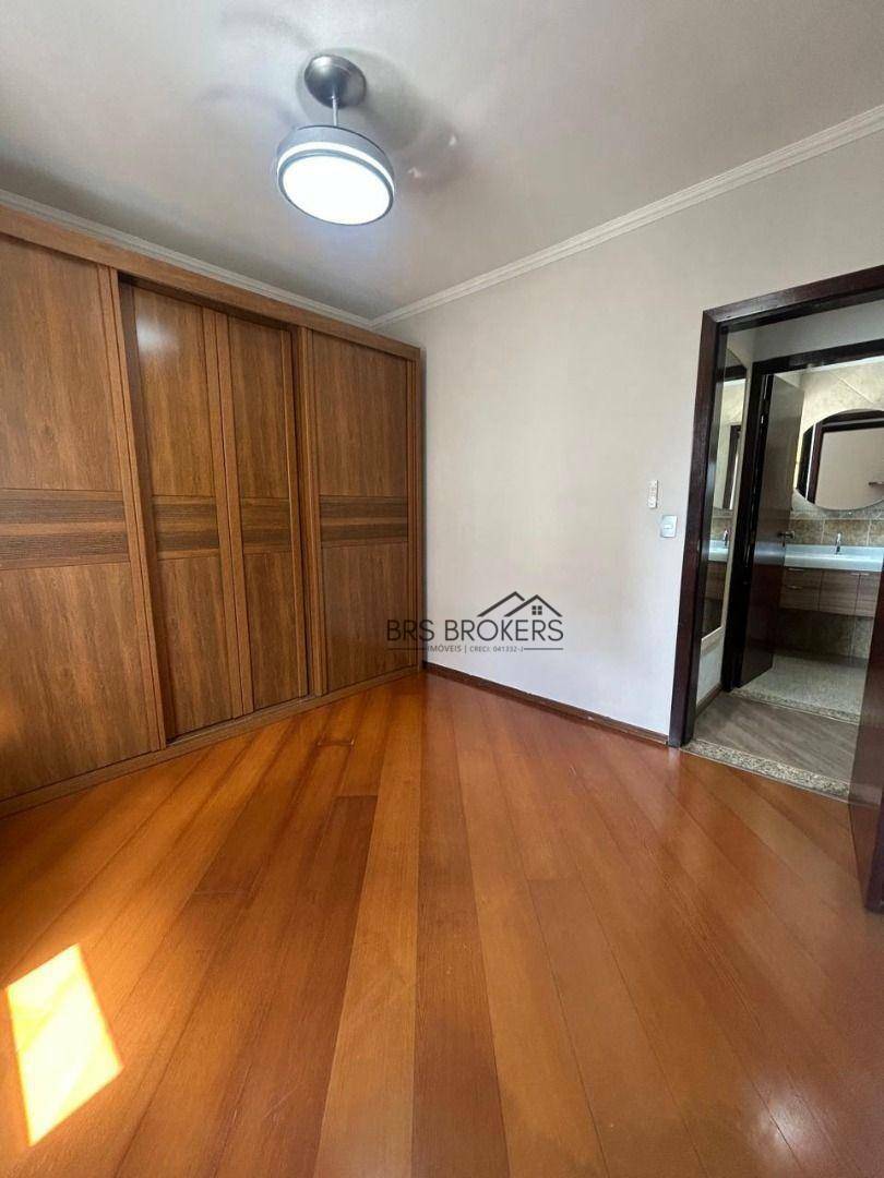 Apartamento para alugar com 2 quartos, 64m² - Foto 14