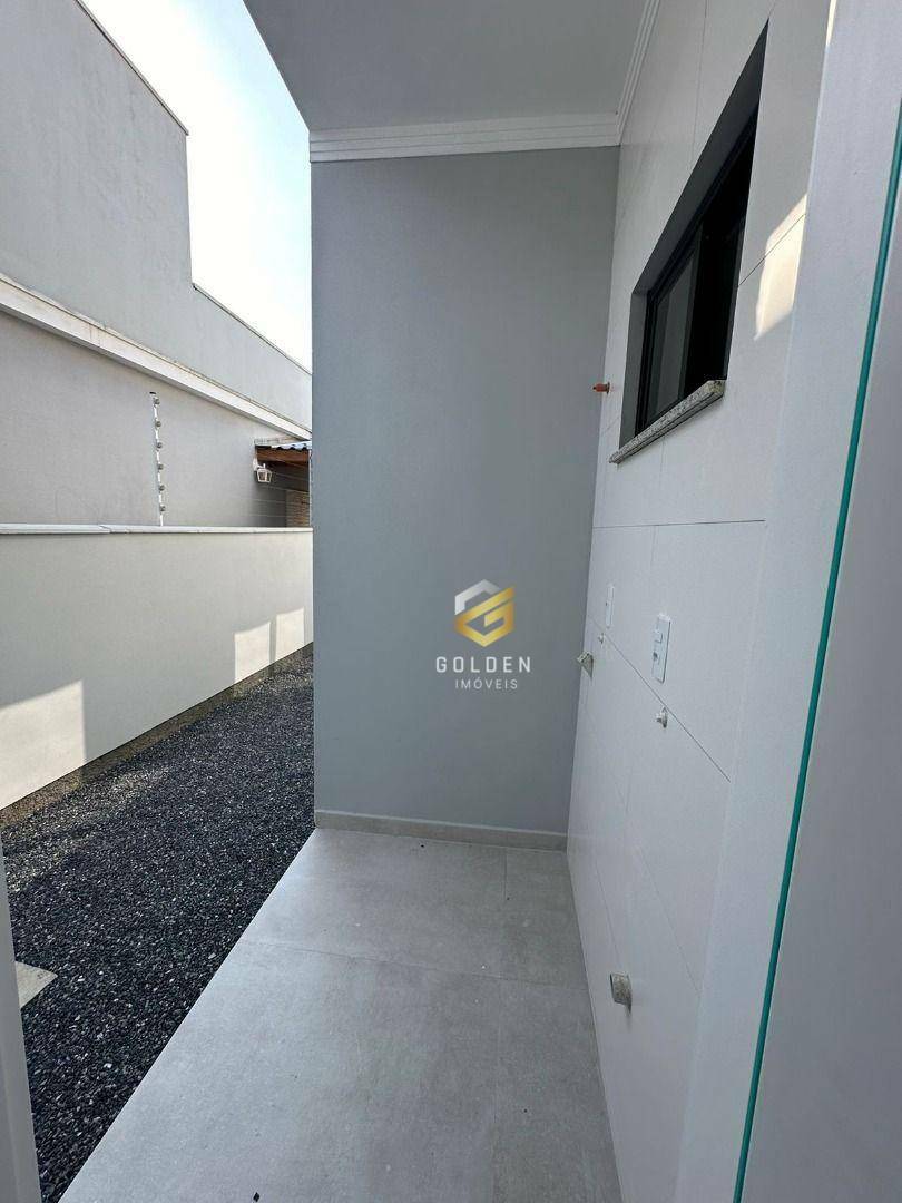 Casa à venda com 3 quartos, 87m² - Foto 6