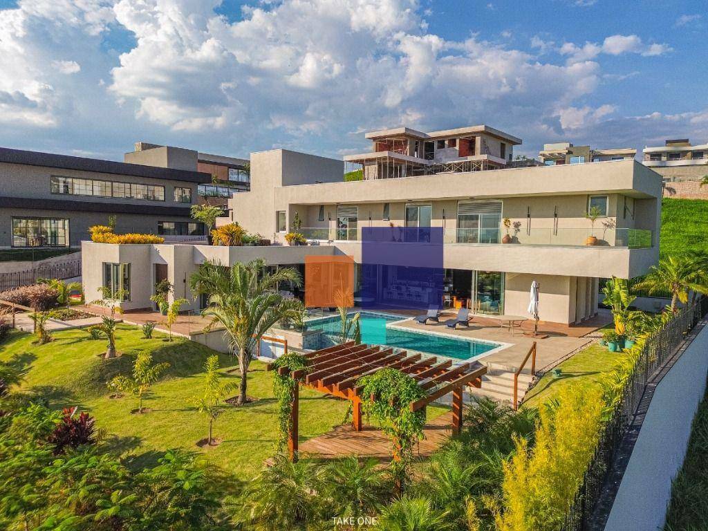 Casa de Condomínio à venda com 4 quartos, 646m² - Foto 1