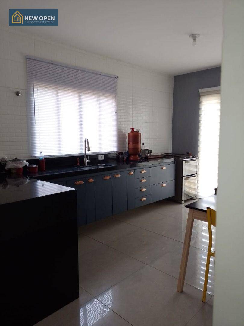 Casa à venda com 2 quartos, 100m² - Foto 5