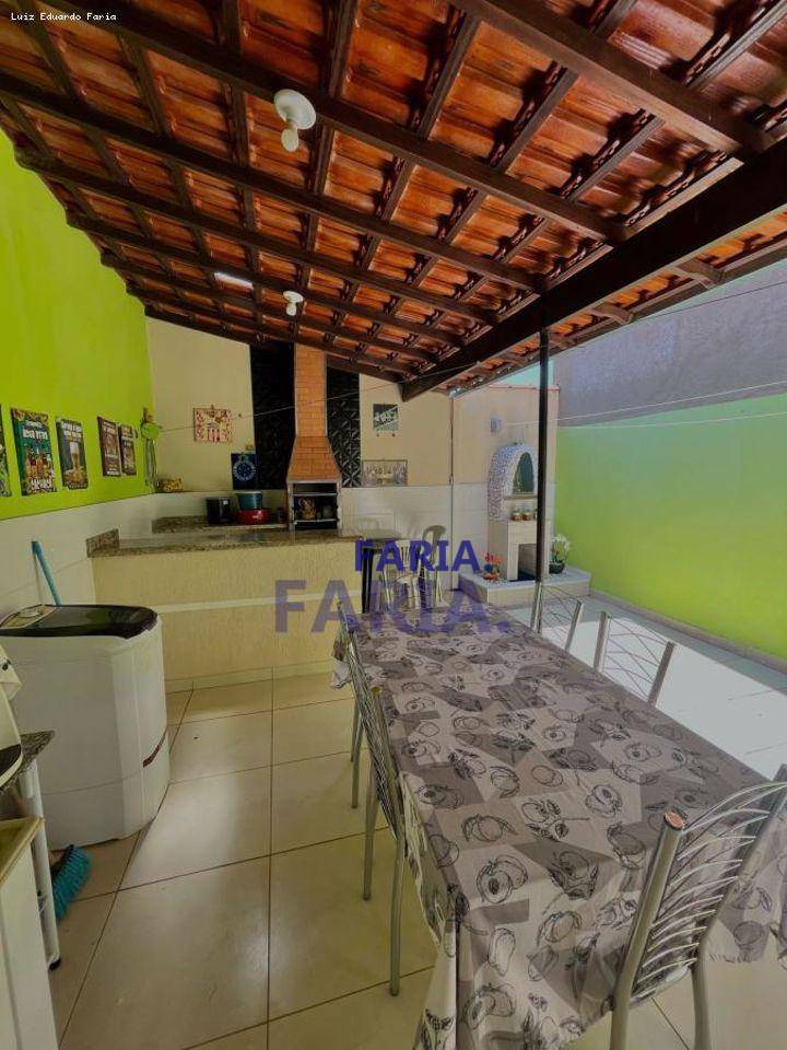 Casa à venda com 3 quartos, 110m² - Foto 15