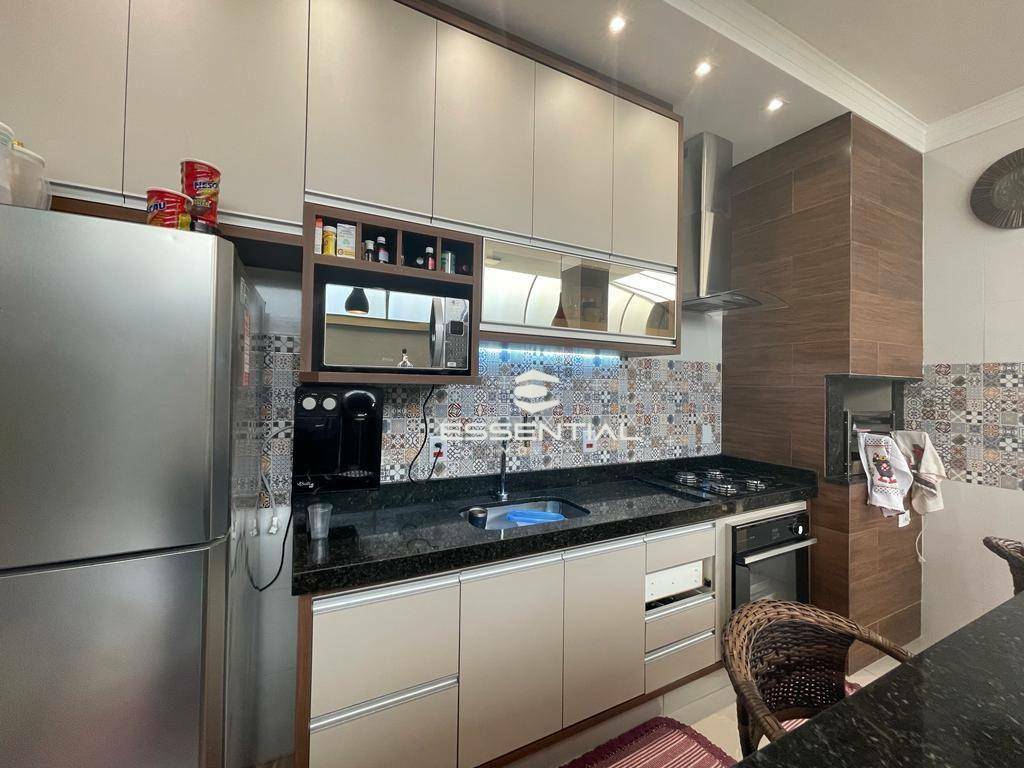 Casa à venda com 3 quartos, 140m² - Foto 6