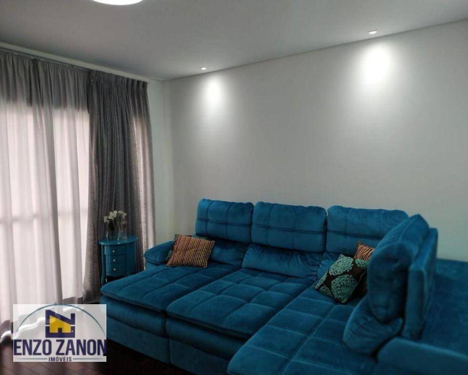 Sobrado à venda com 3 quartos, 270m² - Foto 1