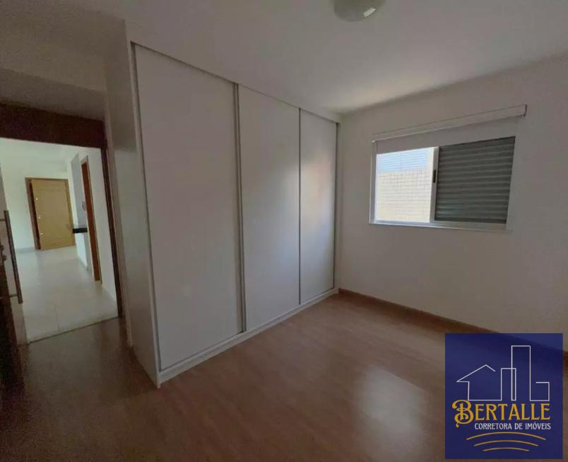 Apartamento à venda com 2 quartos, 75m² - Foto 6