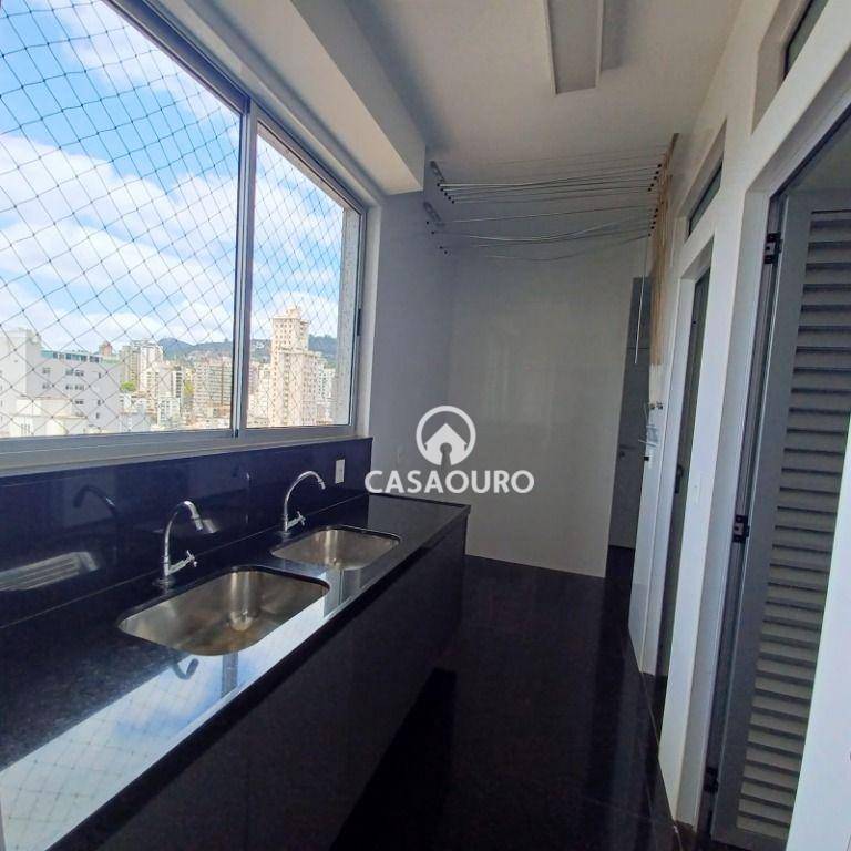 Apartamento à venda com 4 quartos, 217m² - Foto 21