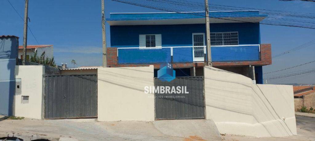 Casa à venda com 2 quartos, 240m² - Foto 1