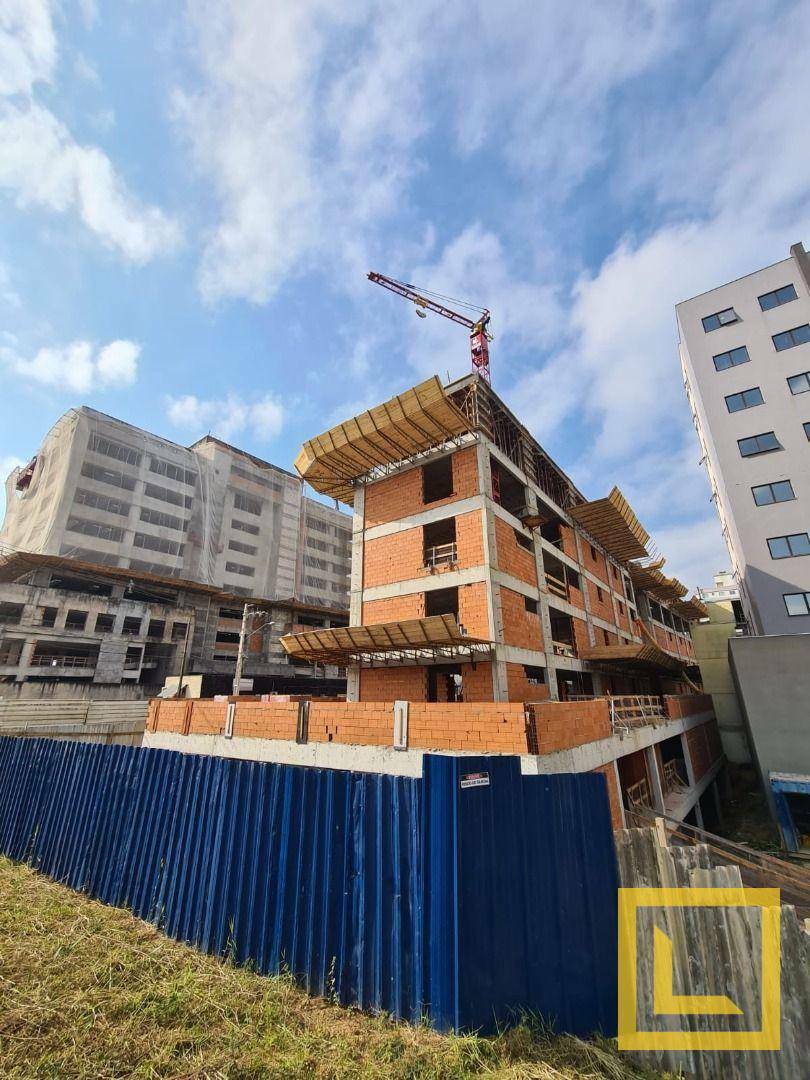 Apartamento à venda com 2 quartos, 72m² - Foto 16