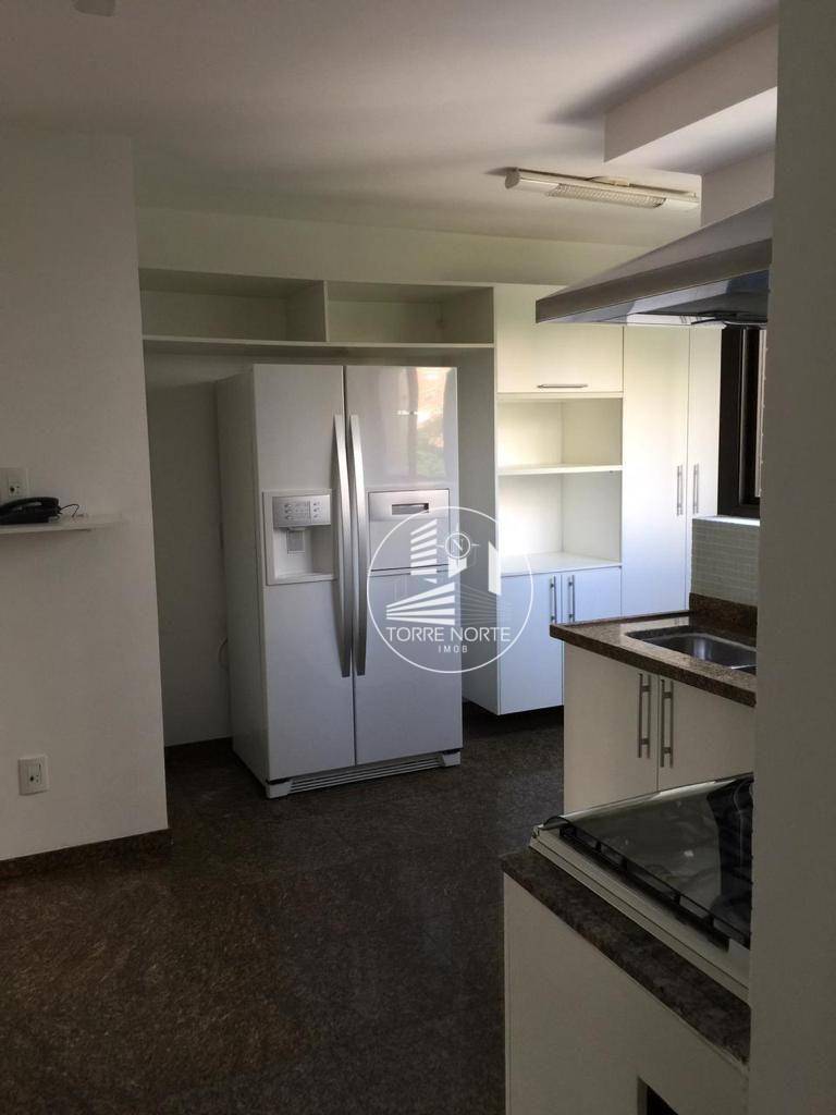 Apartamento para alugar com 3 quartos, 285m² - Foto 22