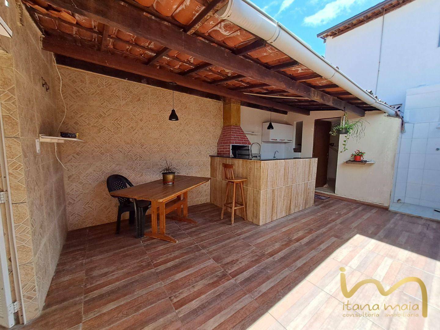 Casa à venda com 4 quartos, 120m² - Foto 16