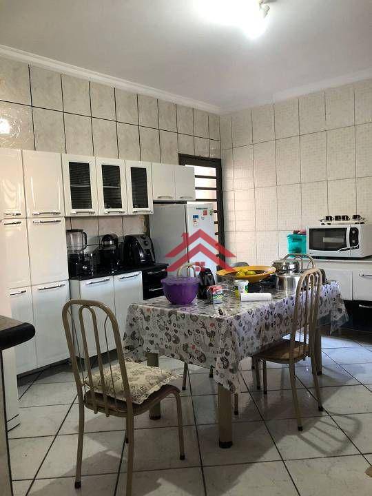 Casa à venda com 3 quartos, 143m² - Foto 5