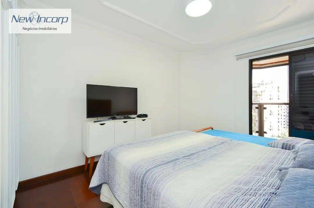 Apartamento à venda com 4 quartos, 221m² - Foto 22