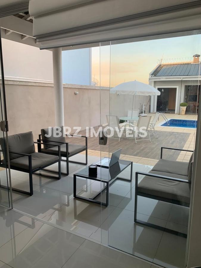 Casa à venda com 3 quartos, 305m² - Foto 6