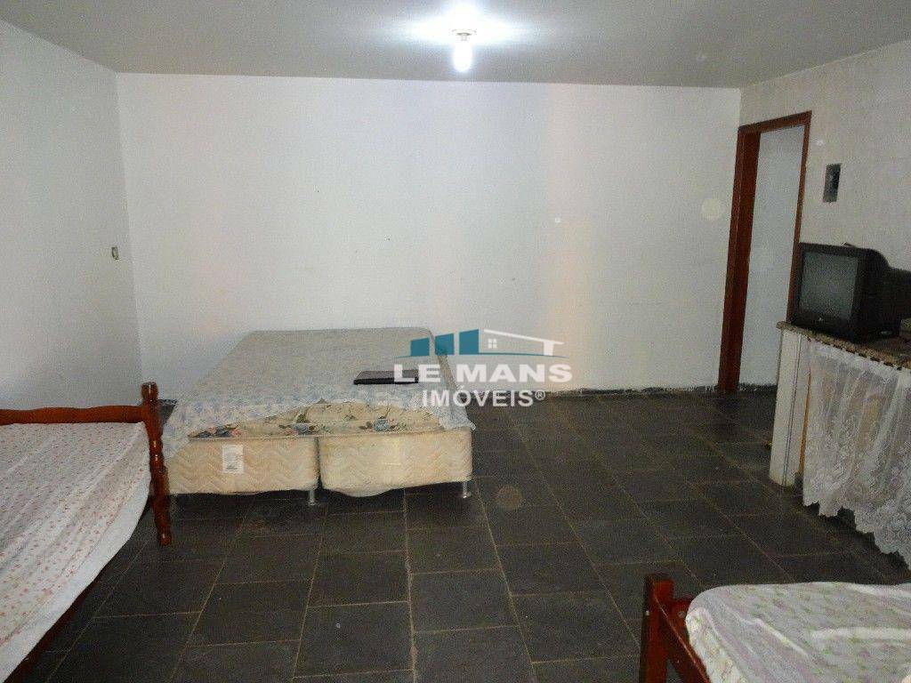 Chácara à venda com 2 quartos, 200m² - Foto 29