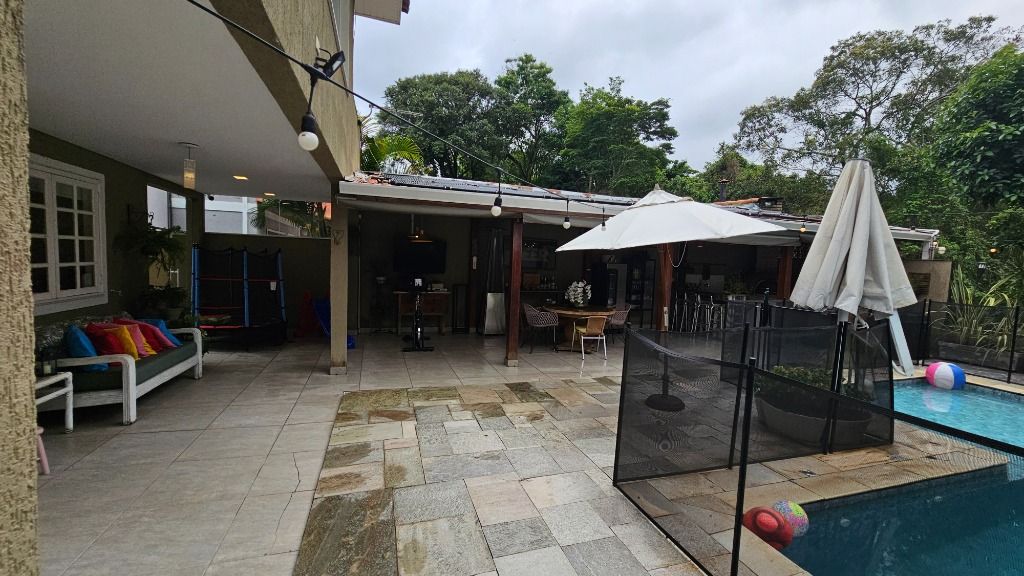 Casa de Condomínio à venda com 4 quartos, 250m² - Foto 26