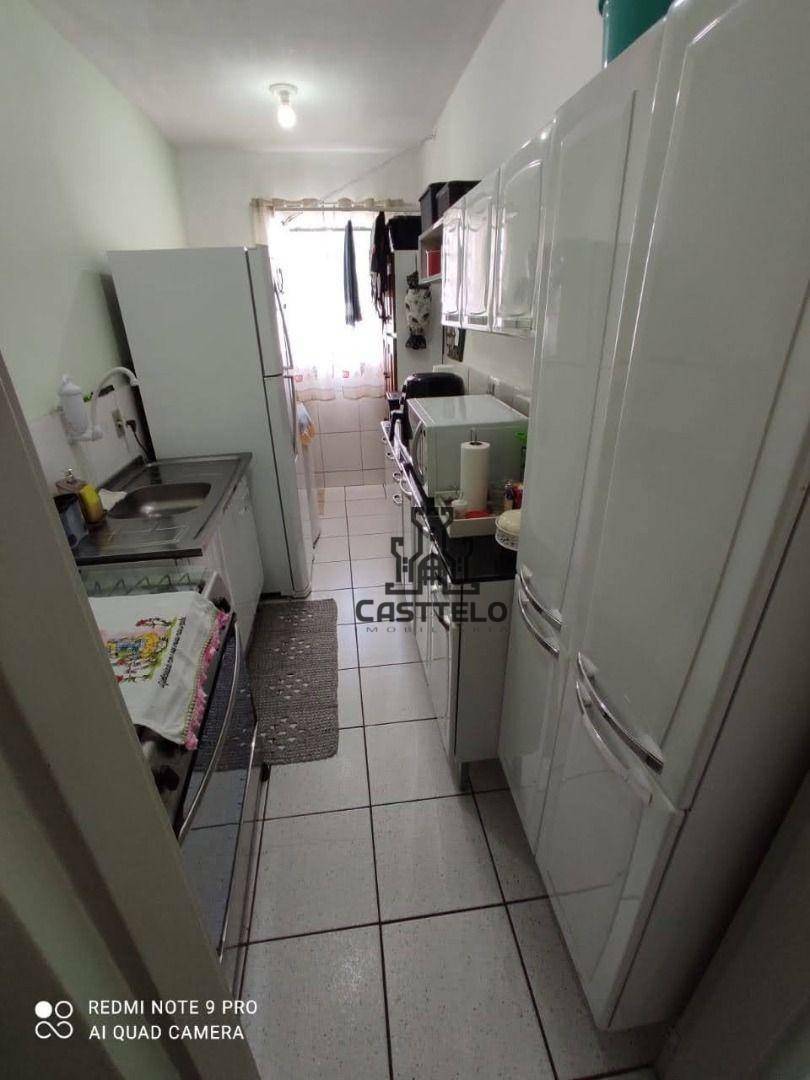 Apartamento à venda com 2 quartos, 61m² - Foto 7