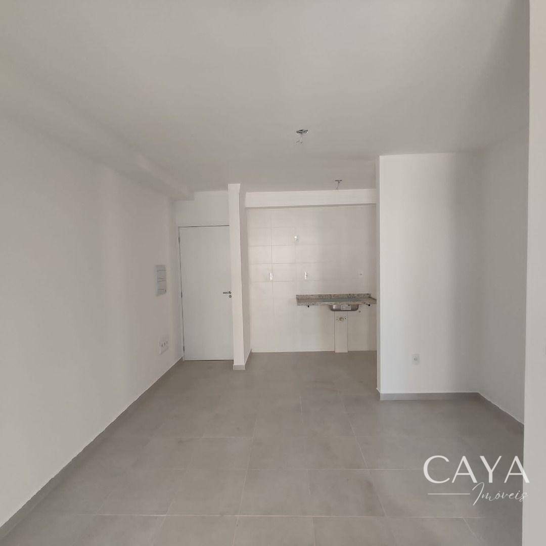 Apartamento à venda com 2 quartos, 61m² - Foto 13