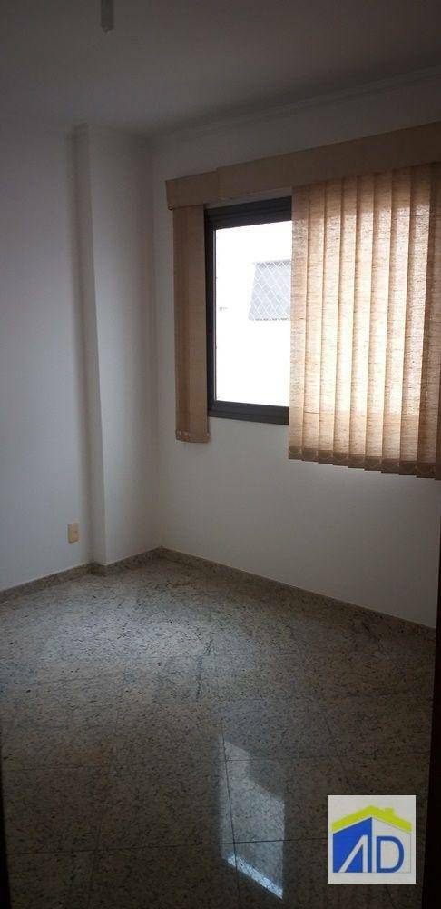 Apartamento à venda com 3 quartos, 110m² - Foto 12