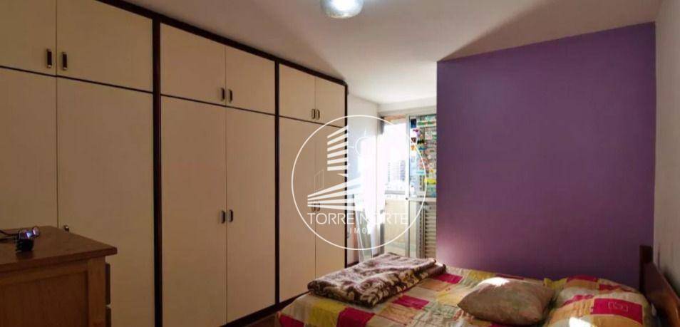 Apartamento à venda com 4 quartos, 219m² - Foto 6