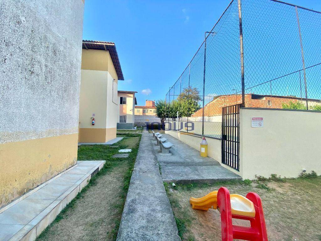 Apartamento à venda com 2 quartos, 42m² - Foto 1