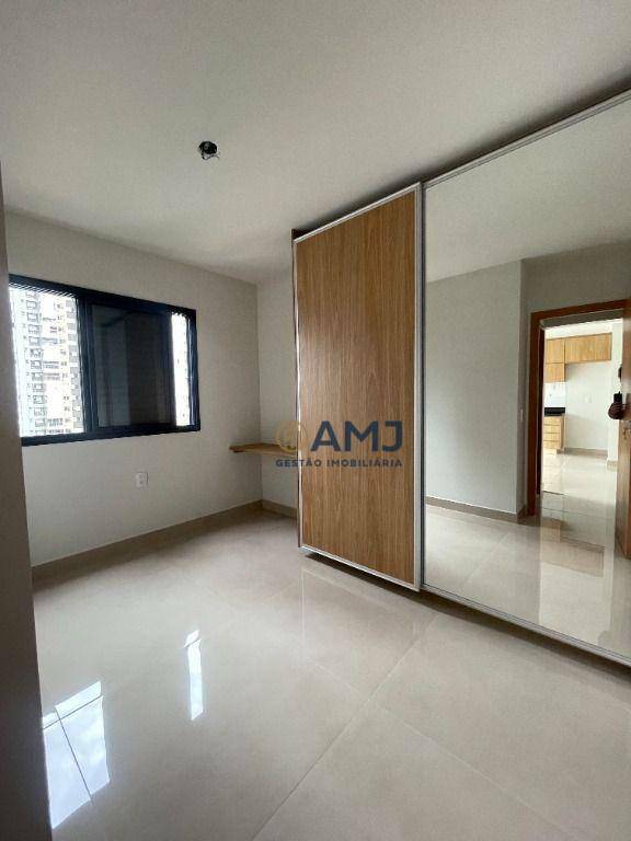 Apartamento à venda com 3 quartos, 77m² - Foto 4