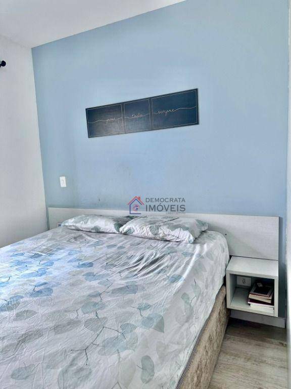 Apartamento à venda com 2 quartos, 78m² - Foto 13