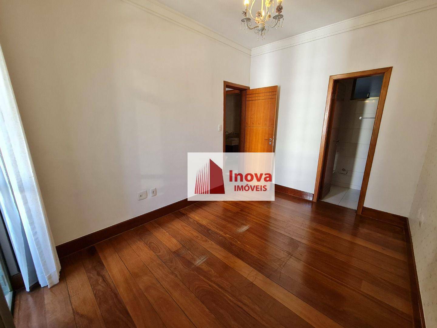 Apartamento à venda com 4 quartos, 160m² - Foto 29