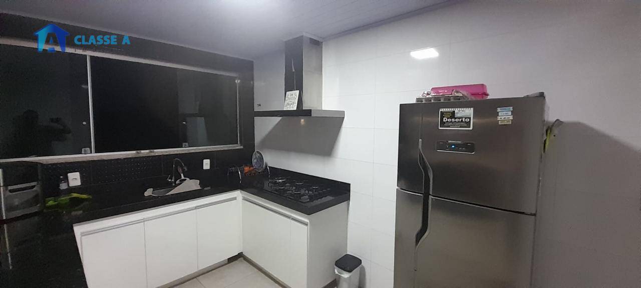 Casa à venda com 4 quartos, 200m² - Foto 26