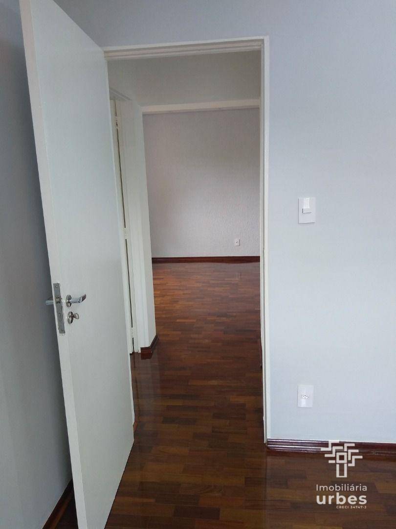 Apartamento à venda com 2 quartos, 63m² - Foto 3