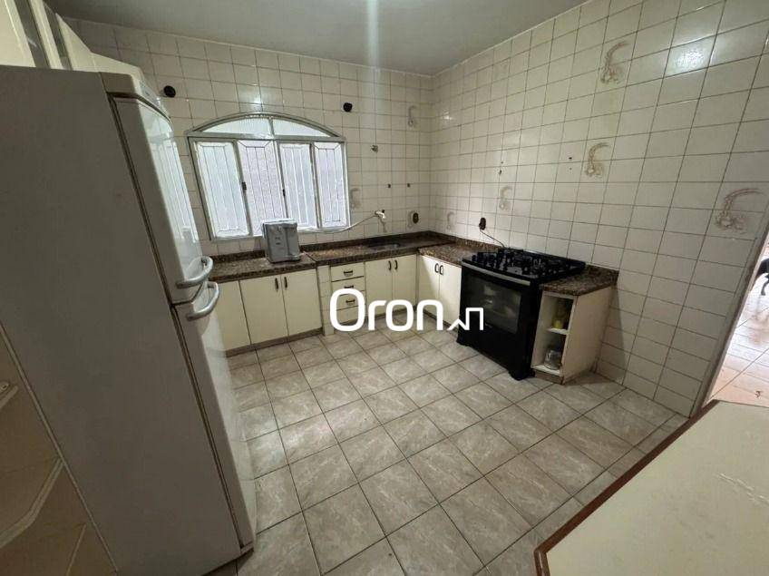 Casa, 4 quartos, 280 m² - Foto 4