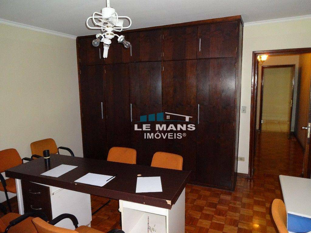 Casa à venda com 3 quartos, 277m² - Foto 17