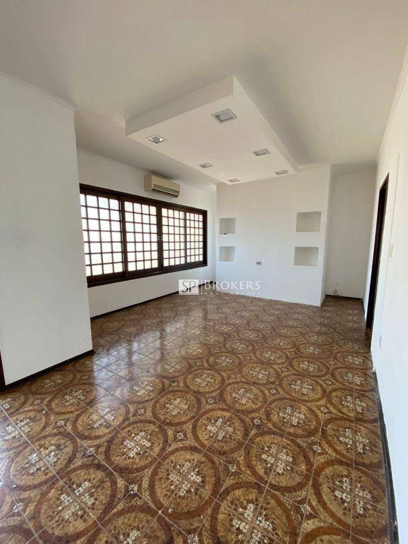 Casa à venda com 4 quartos, 300m² - Foto 32