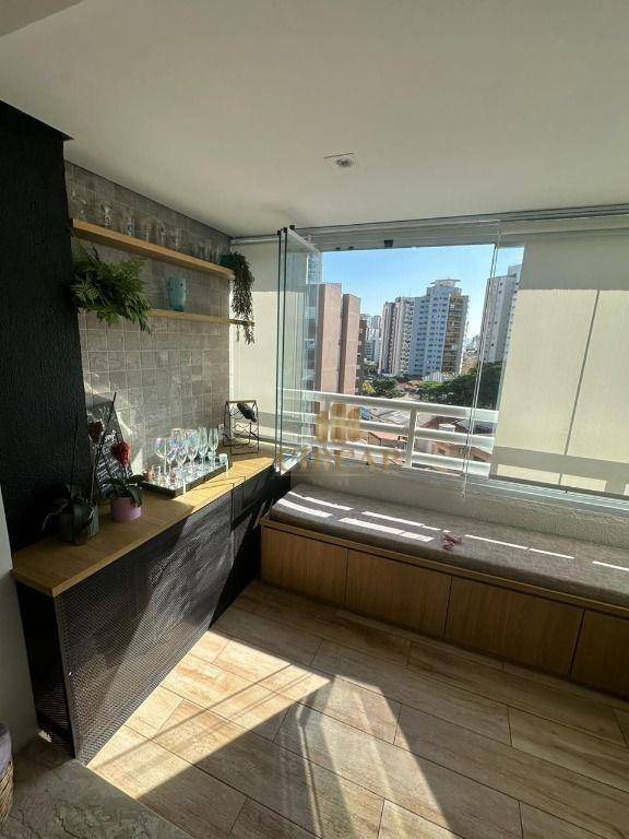 Apartamento à venda com 2 quartos, 62m² - Foto 2