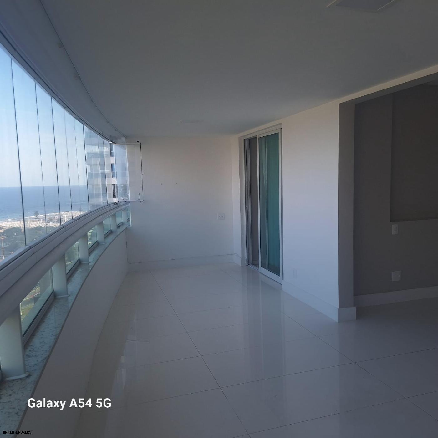 Apartamento para alugar com 4 quartos, 180m² - Foto 9