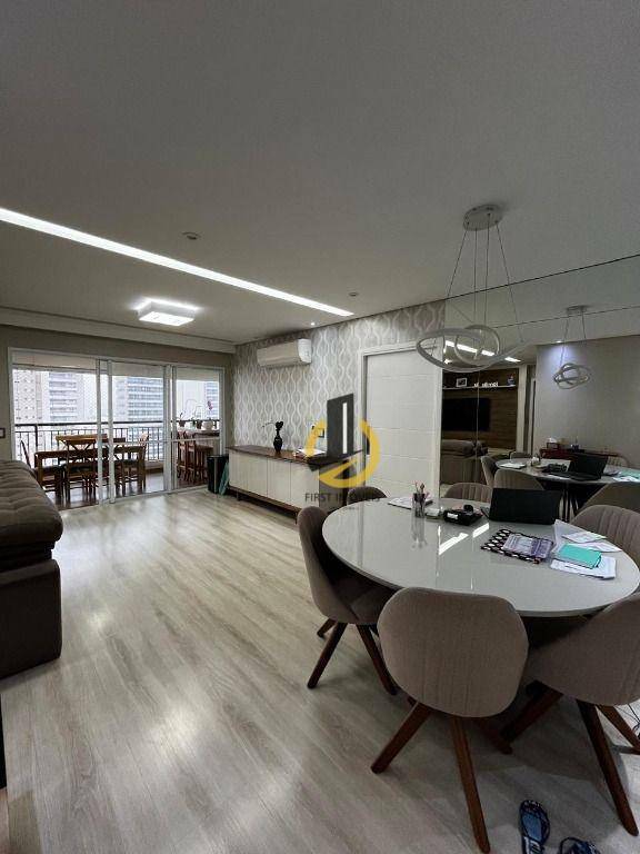 Apartamento à venda com 3 quartos, 147m² - Foto 3