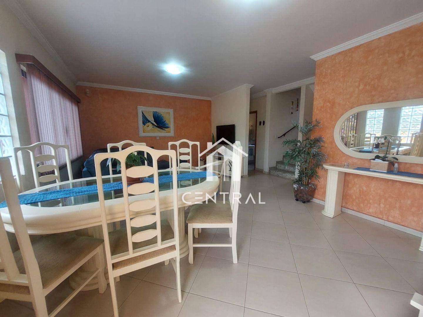 Sobrado à venda com 4 quartos, 340m² - Foto 1