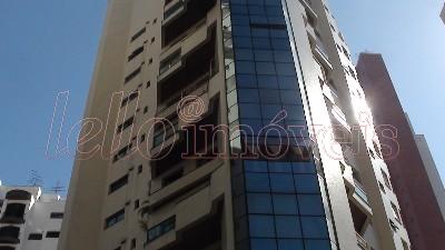 Apartamento à venda com 4 quartos, 255m² - Foto 8