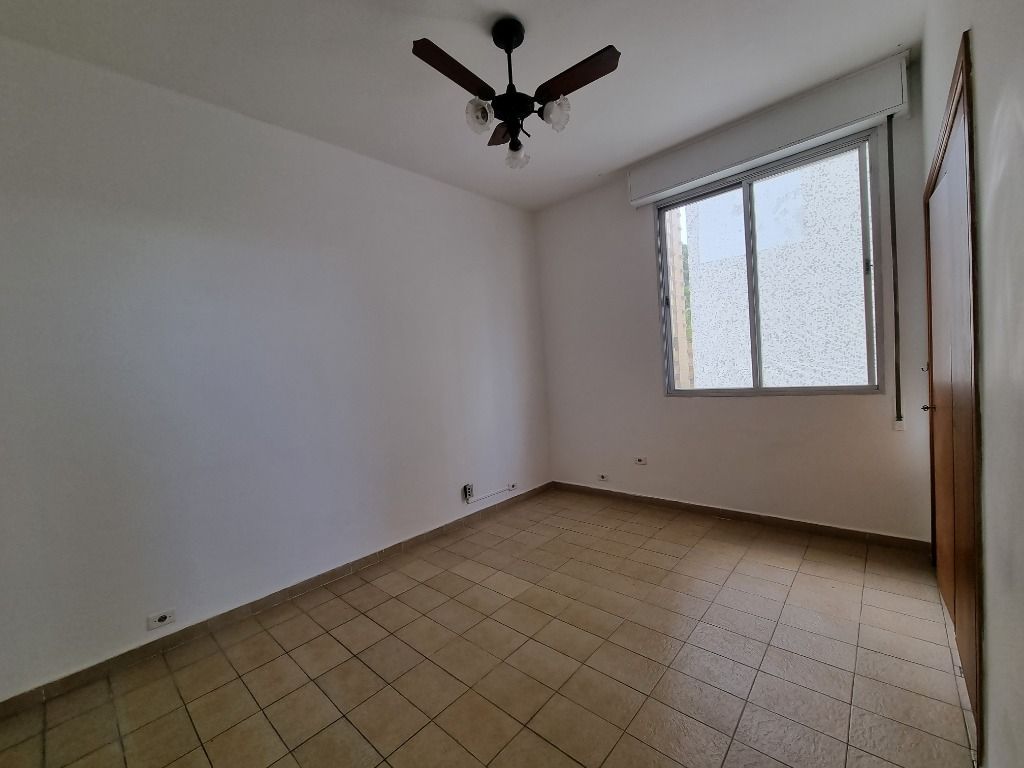 Apartamento à venda com 3 quartos, 140m² - Foto 11