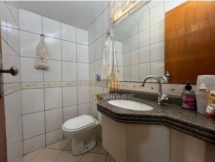 Sobrado à venda com 4 quartos, 120m² - Foto 4