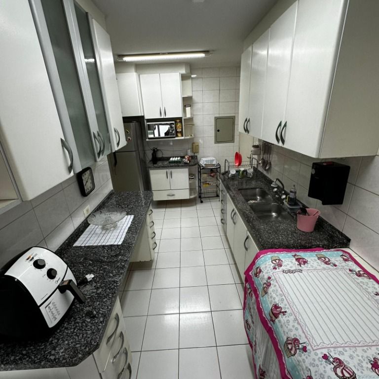 Apartamento à venda com 3 quartos, 93m² - Foto 17