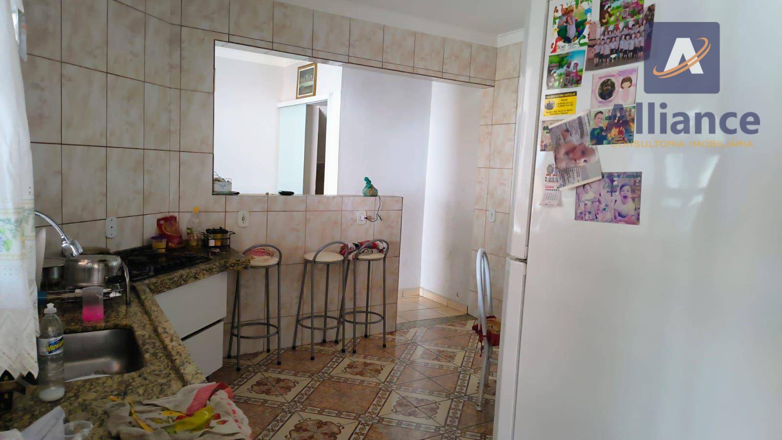 Casa à venda com 2 quartos, 80m² - Foto 16