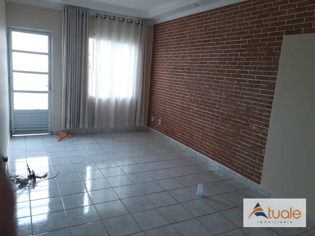 Casa à venda com 3 quartos, 62m² - Foto 2