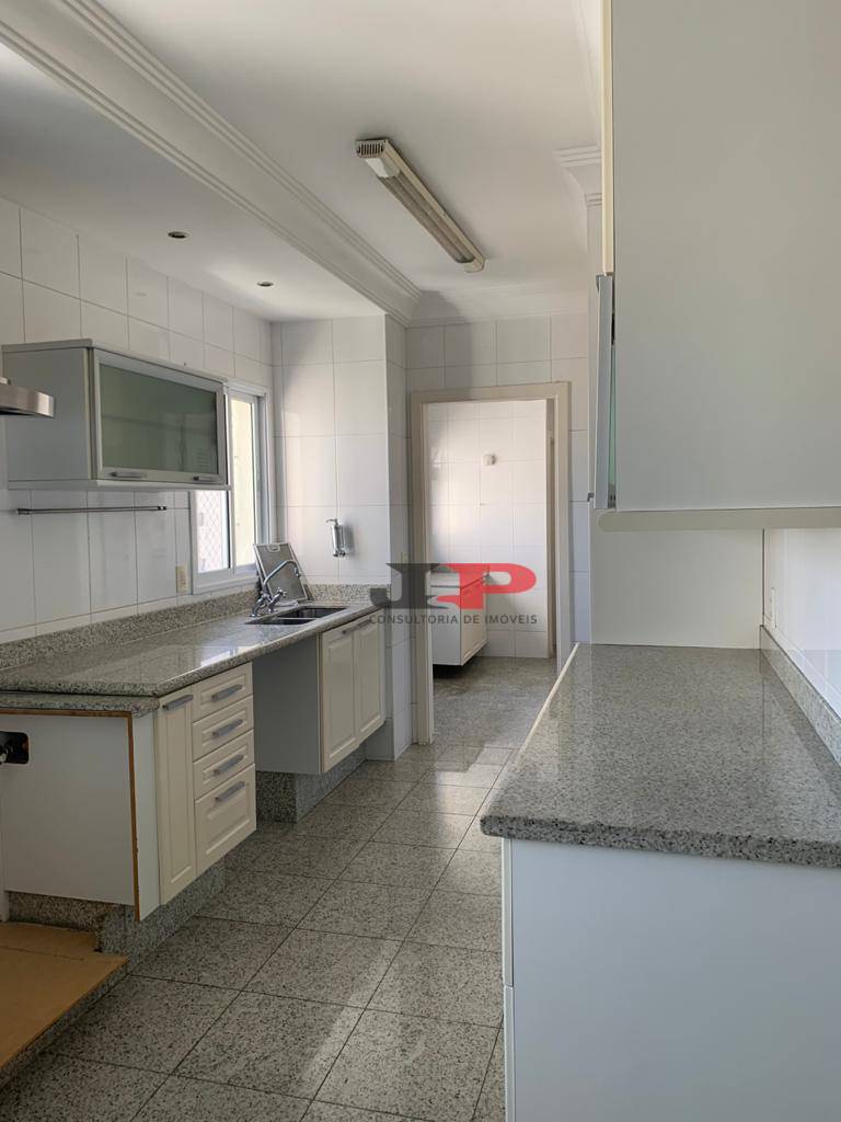 Apartamento à venda com 4 quartos, 248m² - Foto 15