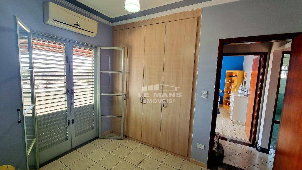 Casa à venda com 3 quartos, 237m² - Foto 28