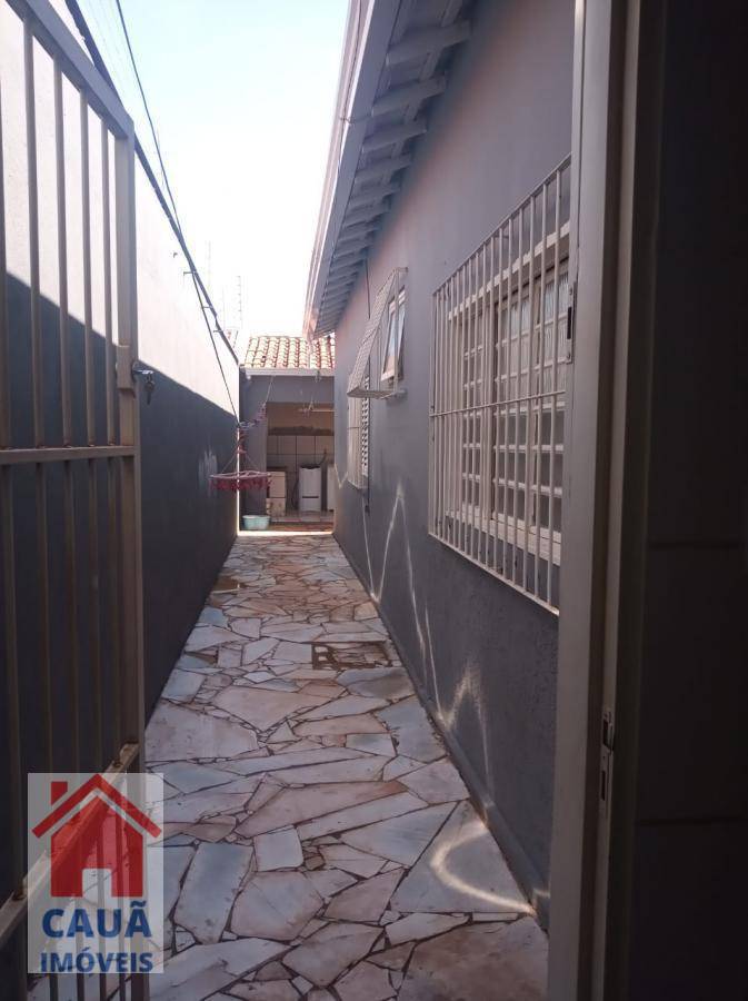 Casa à venda com 3 quartos, 244M2 - Foto 14