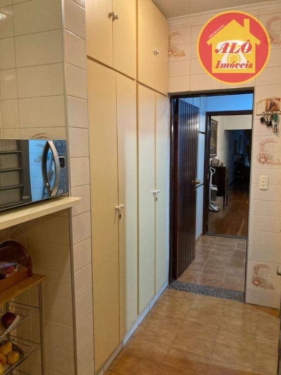 Sobrado à venda com 3 quartos, 256m² - Foto 18