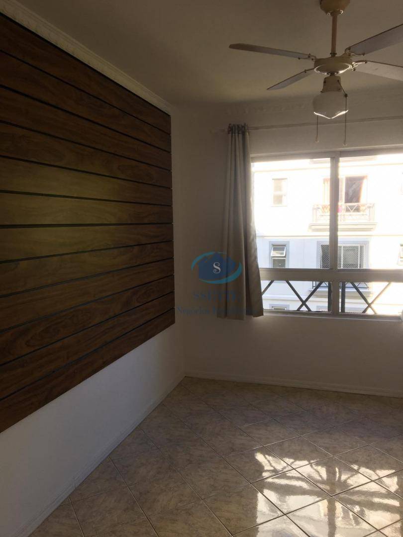 Apartamento à venda com 2 quartos, 60m² - Foto 1