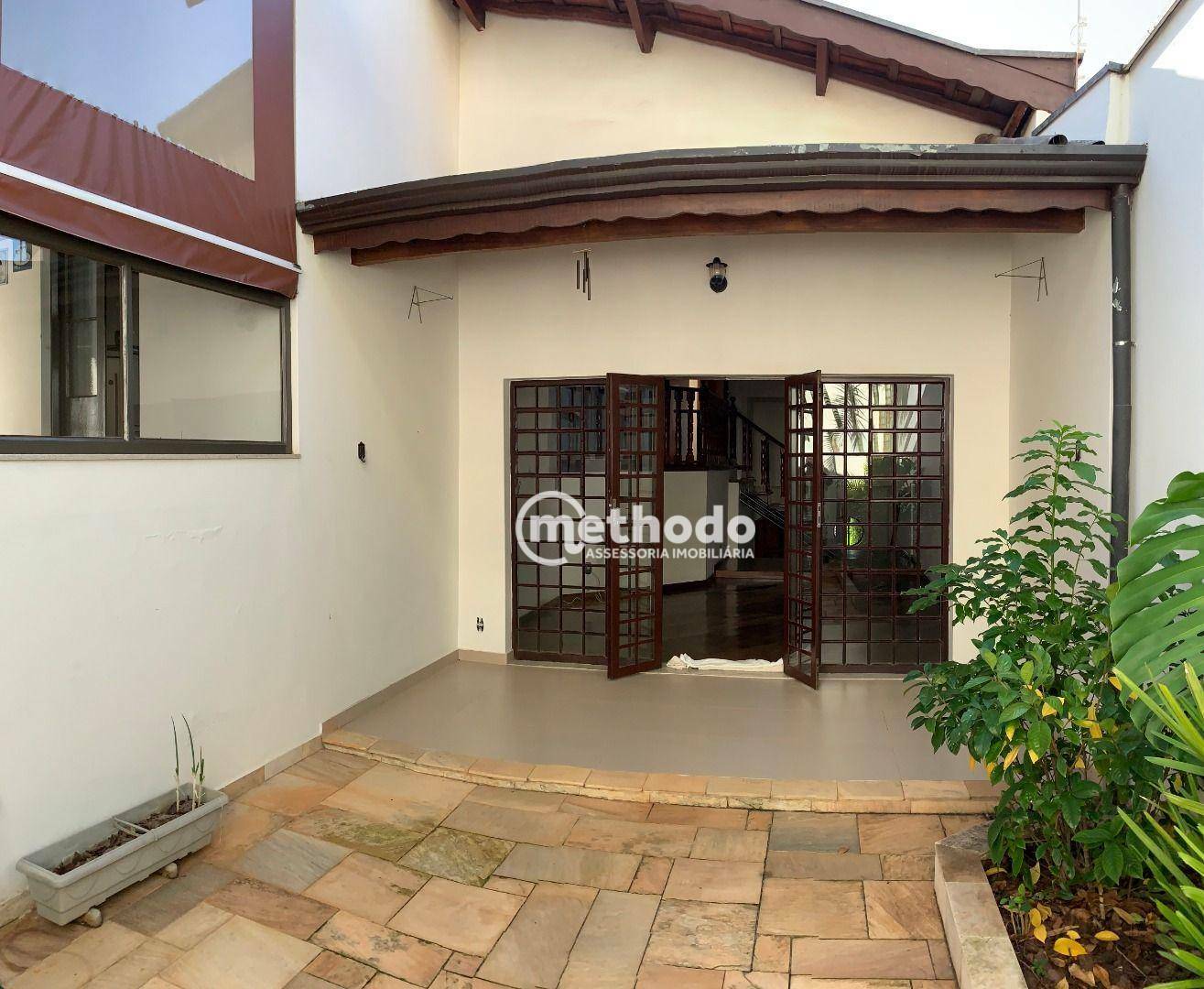 Casa à venda com 4 quartos, 244m² - Foto 5