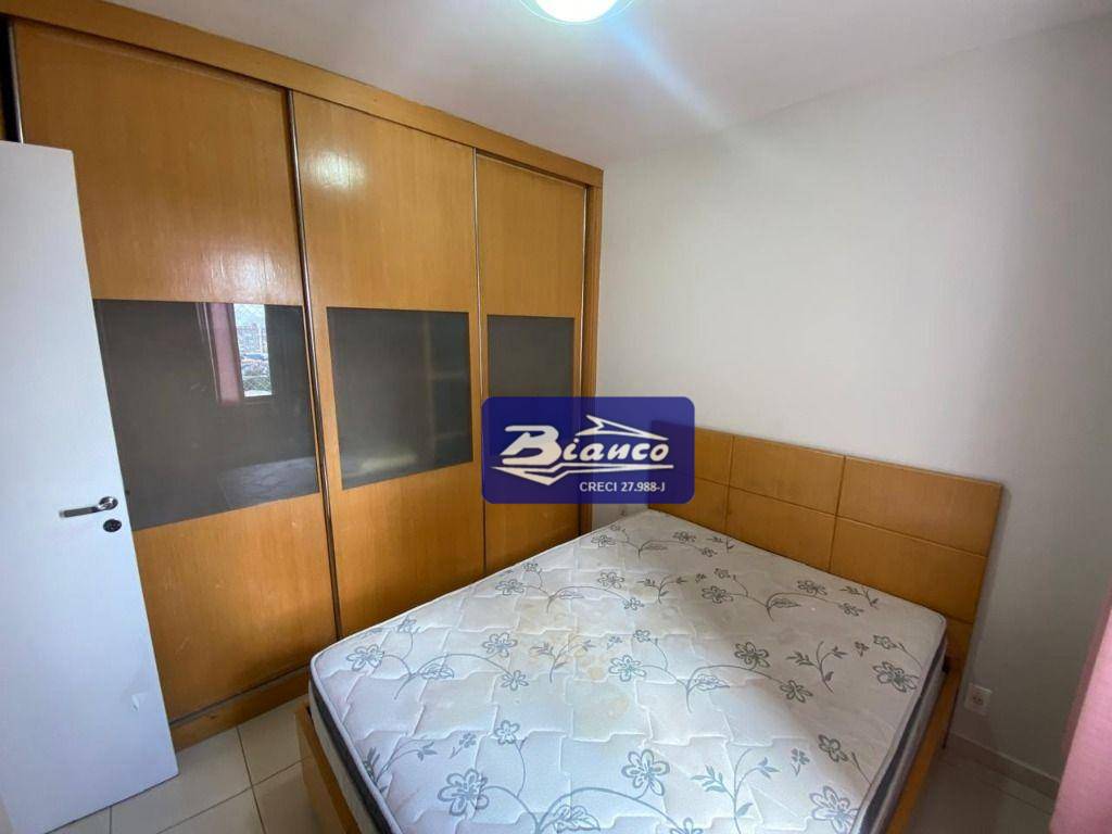 Apartamento para alugar com 2 quartos, 54m² - Foto 13