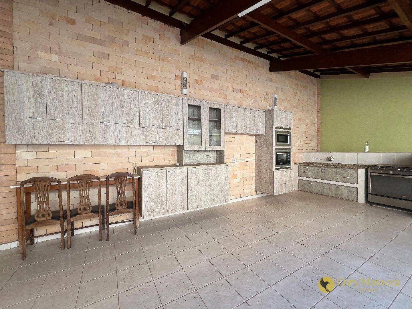 Casa de Condomínio à venda e aluguel com 5 quartos, 198m² - Foto 11