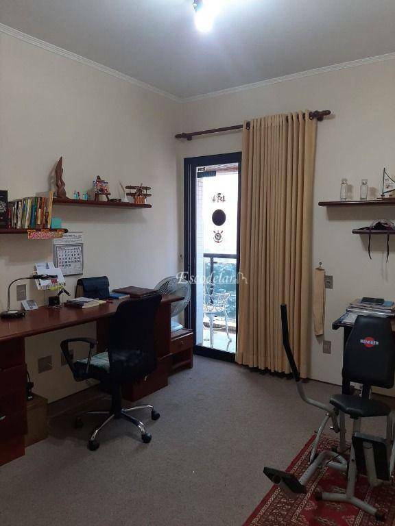 Apartamento à venda com 4 quartos, 219m² - Foto 19